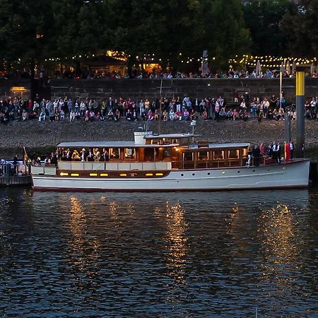 Hotelschiff Nedeva Bréma Kültér fotó